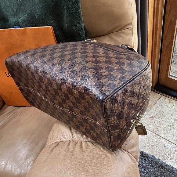 Authentic Louis Vuitton Nolita gm in DE - Picture 7 of 13